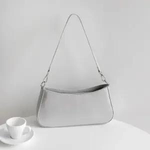 아트박스/라이니 자체제작 비건 스퀘어 바게트 크로스 숄더백 lm-7035c