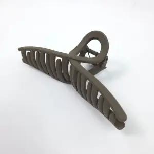 빅사이즈 올데이 데일리 헤어 클립 크로스 머리집게 다크브라운 15cm 헤어클립 집게핀