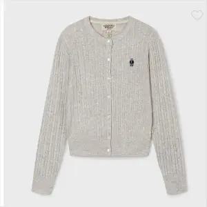 갤러리아 스티브 하이 게이지 울 케이블 가디건(WHCKG1215F)