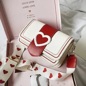 하트 러블리 미니 스트랩 핸드백 가방 아이보리 학생크로스백 직장인크로스백