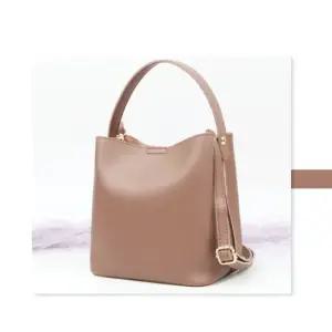 토드백 데일리 정장 출근룩 크로스 가방 다크핑크 데일리토트백 대학생토트백