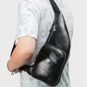 분리 수납력 좋은 소가죽 슬링백 메신저백 스포츠슬링백 남자크로스백 남자핸드폰가방