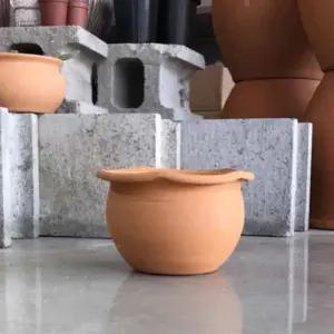 황토빛 평턱항아리 15x11cm 토분 황토빛 평턱항아리 15x11 토분 화분 원예 장식