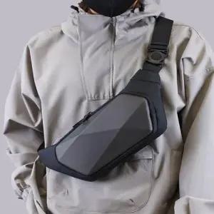 남성 스크래치방지 트렌디 패션 크로스백 시크 슬링백 WE53E58