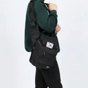 남성 숄더백 등산 25L 크로스백 택티컬 가방