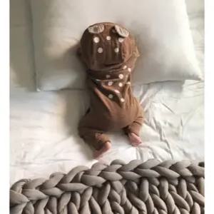 밤비슈트 돌 6개월아기옷 신생아외출복 백일 선물 바디수트 50일 더랄라