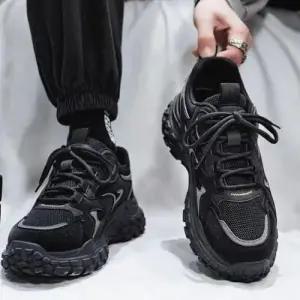 활용도 높은 데일리 패션 어글리슈즈 남성용 WF8A9D0