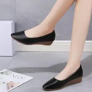 여성 웨지힐 베이직 스틸레토 단화 로우힐 경량 구두 WE8E220