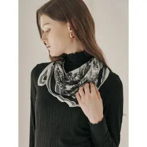 [마쟈]모노톤 펜드로잉 소프트 사각 스카프_P396324891