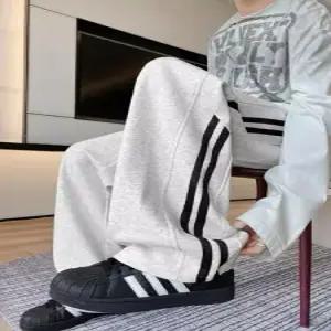 록쉬블몰 바지 남성용 캐주얼 가을 와이드 맨투맨 트레이닝 긴 스트라이프 일자 HO3