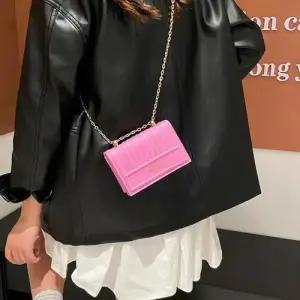 팽블몰 여친 오피스룩 캐주얼 가을 엠보 크로스백 숄더 HO3