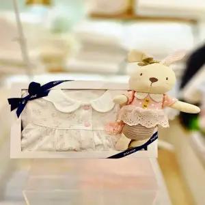 [압소바 의류] 꽃토끼 뱀부 우주복 인형세트 26년봄신상 (A1110613B)