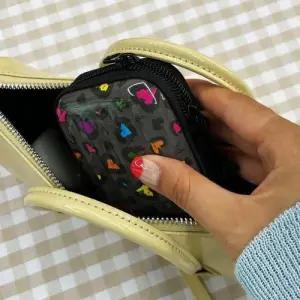 캐리어파우치 레오파드 미니 동전지갑 WFFNPOO