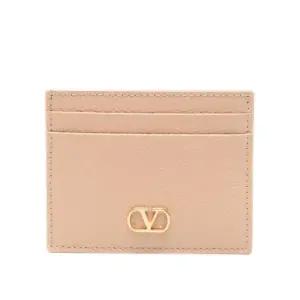 MUST IT_ 26SS V로고 시그니처 그레이니 카프스킨 카드홀더 8W2P0AJ7 SNP WRP