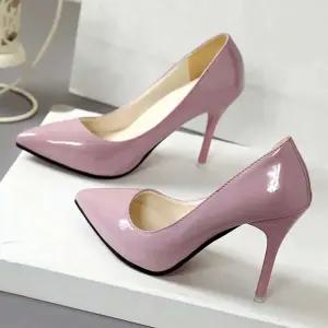 에나멜 하얀색 웨딩 슈즈 펌프스 하이힐 구두 ERU2+4KUK