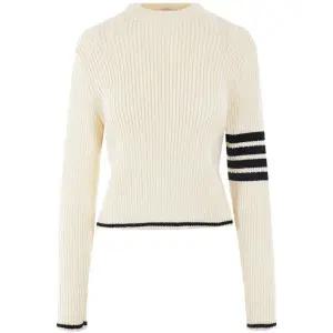 [톰브라운] 24FW 4바 베이비 케이블 니트 FKA465A Y1024 100