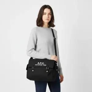 아페쎄 레큐퍼레이션 크로스백 CODBM H61930 LZZ