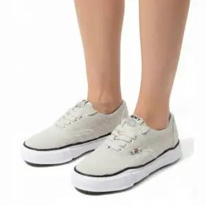 MUST IT_미하라야스히로 코튼 스니커즈 단화 화이트 A14FW746