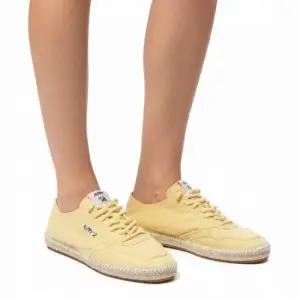 MUST IT_ 샌디 에스파드리유 스니커즈 25FW ESLW CV03 여성 단화