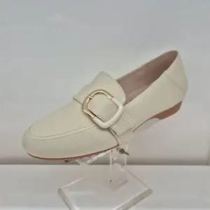 엘칸토 HC11 소가죽 여성 몰드로퍼 버클장식 세미정장 몰드로퍼 X4X3U61T339