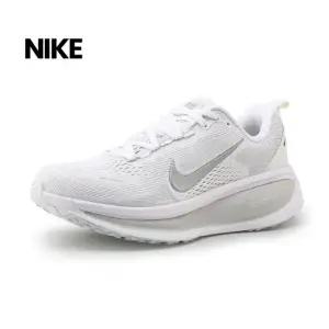 런닝화 우먼스 보메로 18 HM6804-104)