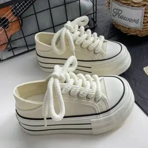 여성 947WOE26 캐주얼 캔버스화 통굽스니커즈 우동끈 뮬 블로퍼