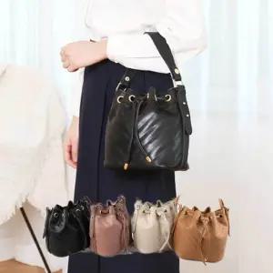 소장 가죽 크로스백 버킷백 캐쥬얼 데일리 나들이룩