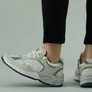 [골든구스] 패널 가죽 스니커즈 GWF00199 F002156 80185 131415159