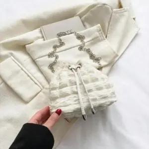 [패션] 퀼팅 체인 미니 복조리 크로스 숄더 버킷백 가방