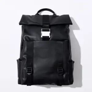 만다리나덕 백팩 NOMAD 노트북 대학생 회사원 직장 가방