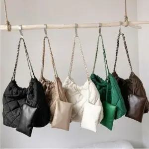 [패션] 퀼팅 패딩 미니 크로스백 여성 체인 숄더 파우치 가방 22가방