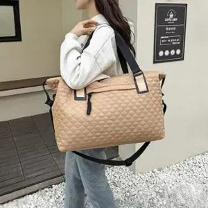 [패션] 소프트 누빔 여행용 보스턴 가방 데일리 캐주얼 백팩