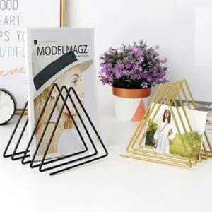 책상 간이 책꽂이 철제 진열대 삼각 거치대 (블랙)