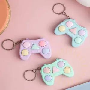 [셀러허브]미니 게임기 키링 휴대용게임 휴대용미니게임 (S40683112)