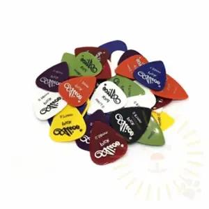 [셀러허브 생활리빙]우클렐레 피크 100개 기타피크 통기타피크