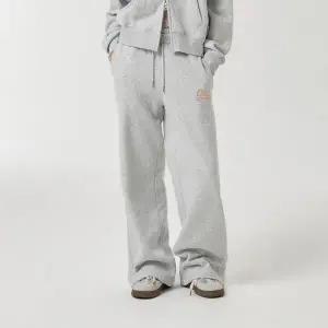 [후아유](김해점)Patch Wide Pants(Brushed) WHTMF4921F