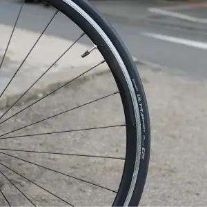 콘티넨탈 울트라스포트3 700X25C (25-622) 와이어비드 로드/픽시 타이어 화이트 로고