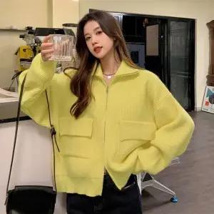 여성 간절기 보온성 좋은 슬림 핏 니트 집업 레몬 (KYR-WBC5C16)