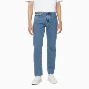 [롯데백화점]캘빈클라인 남성 스탠다드 스트레이트핏 데님(J327015-1A4)