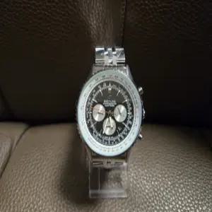 맹자엄마/브라이틀링/네비타이머/오토메틱/남성용/새제품/사파이어글라스