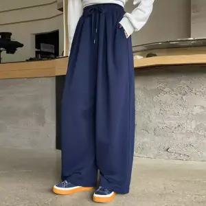 [핑크시슬리] 아메리카 레더패치 핀턱 와이드 트레이닝팬츠