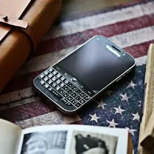 블랙베리 q20 클래식 핸드폰 키보드 스마트폰 수능폰 해제 잠금해제 카메라 언락폰