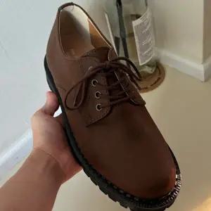 남성 키높이 구두 수제화 정장구두 캐주얼 남성 더비 슈즈 데일리 슬립온 높은 워커