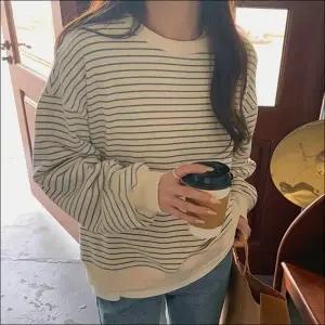 스트라이프티셔츠 봄티셔츠 티셔츠 단가라티셔츠 봄 얇은맨투맨 줄무늬티셔츠