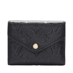 [중고명품] 블랙 카프스킨 앙프렝뜨 빅토린 플랩 여성 반지갑