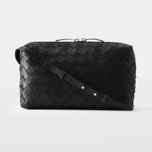 보테가베네타 인트레치아토 크로스백 597329 V3UH3 8803