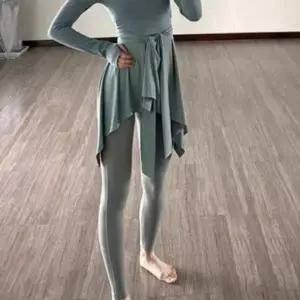 레깅스 커버업 스커트 밴딩 운동 슬림핏