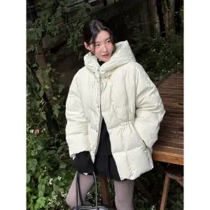 [롯데백화점]DEWL 후드 노퀼팅 구스 다운 점퍼 D254PSG334