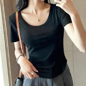 얇은 반팔티셔츠 봄여름 U넥