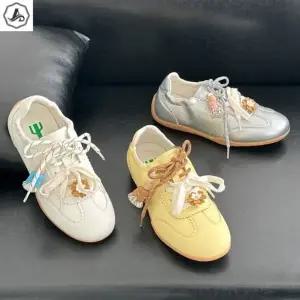 [애슬릿] 여성 스니커즈 콤비 끈 장식 발편한 운동화 가벼운